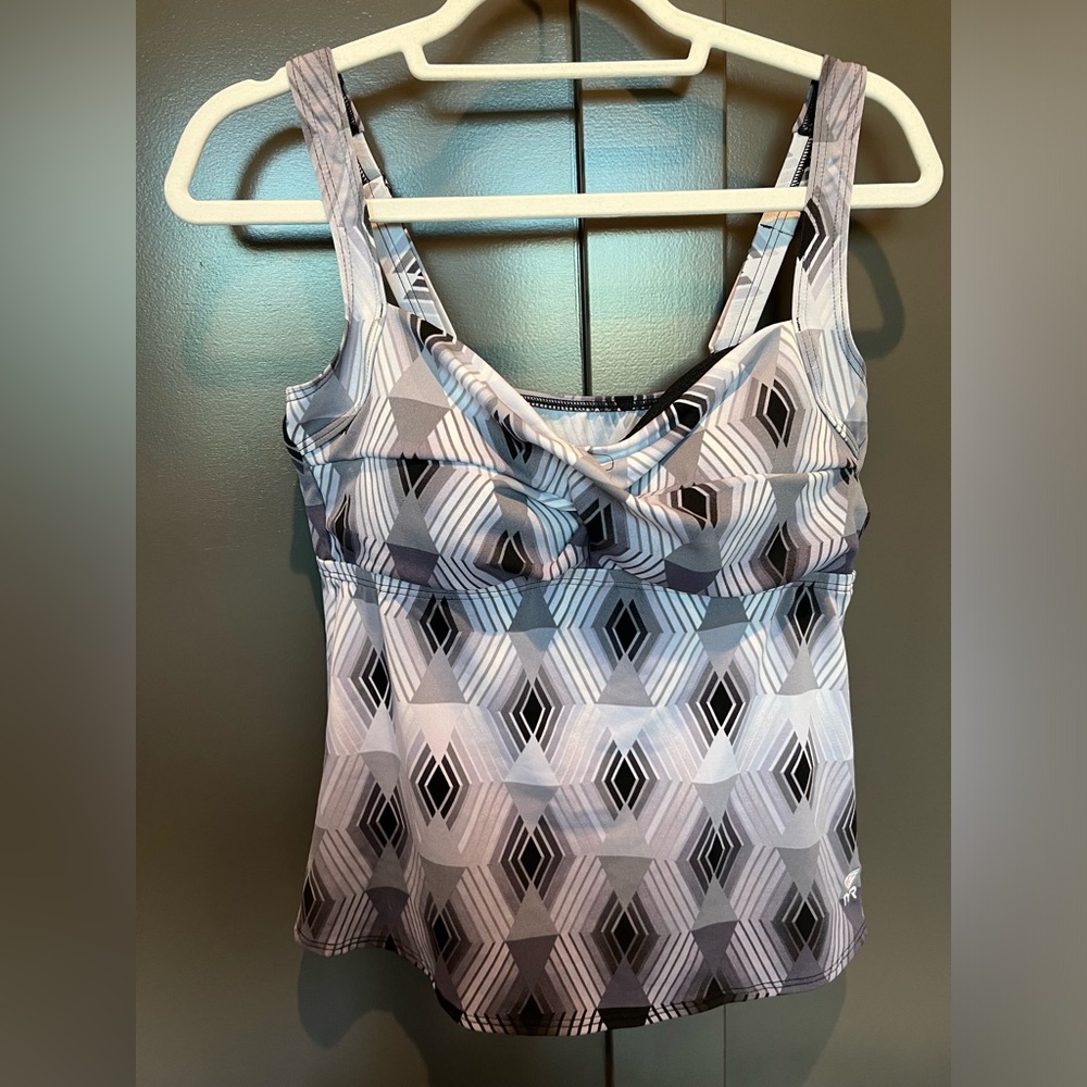 TYR Swimsuit Top
